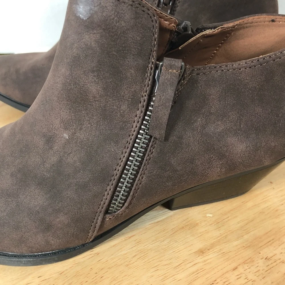 New Indigo Rd 5.5 Booties Ankle Brown DALLIN Boots Nordstrom Zip Vegan Leather